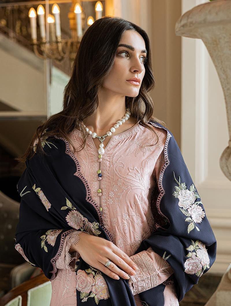 Agha Noor.                                   3-piece Dhanak Embroidered